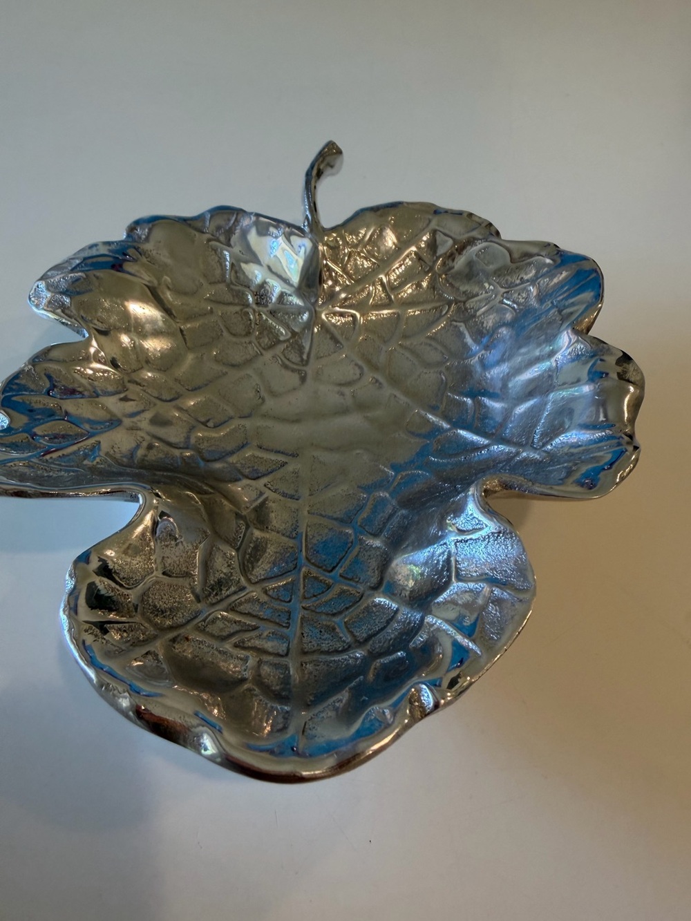 MARIPOSA FIG LEAF SMALL DISH - made in Mexico